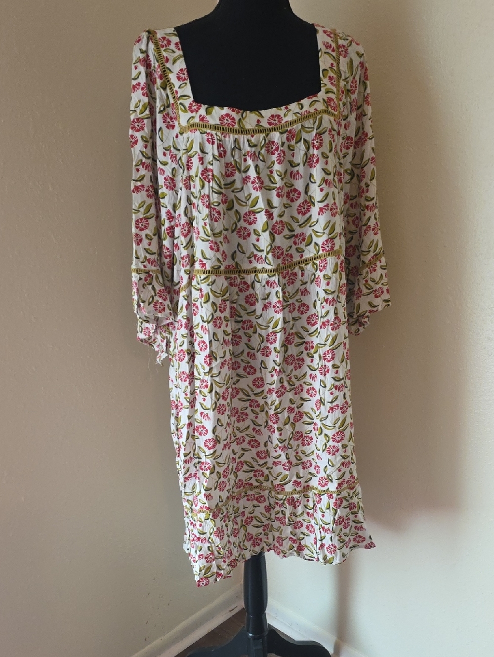 Suzanne Betro White Floral Midi Dress with Pink and Green Accents